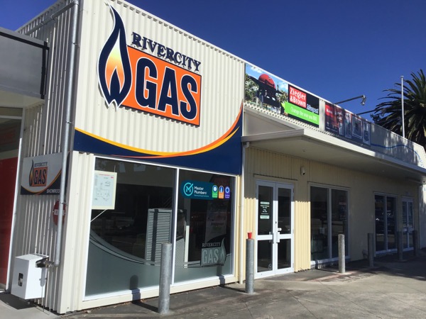 Shopfront fascia signage for Rivercity Gas